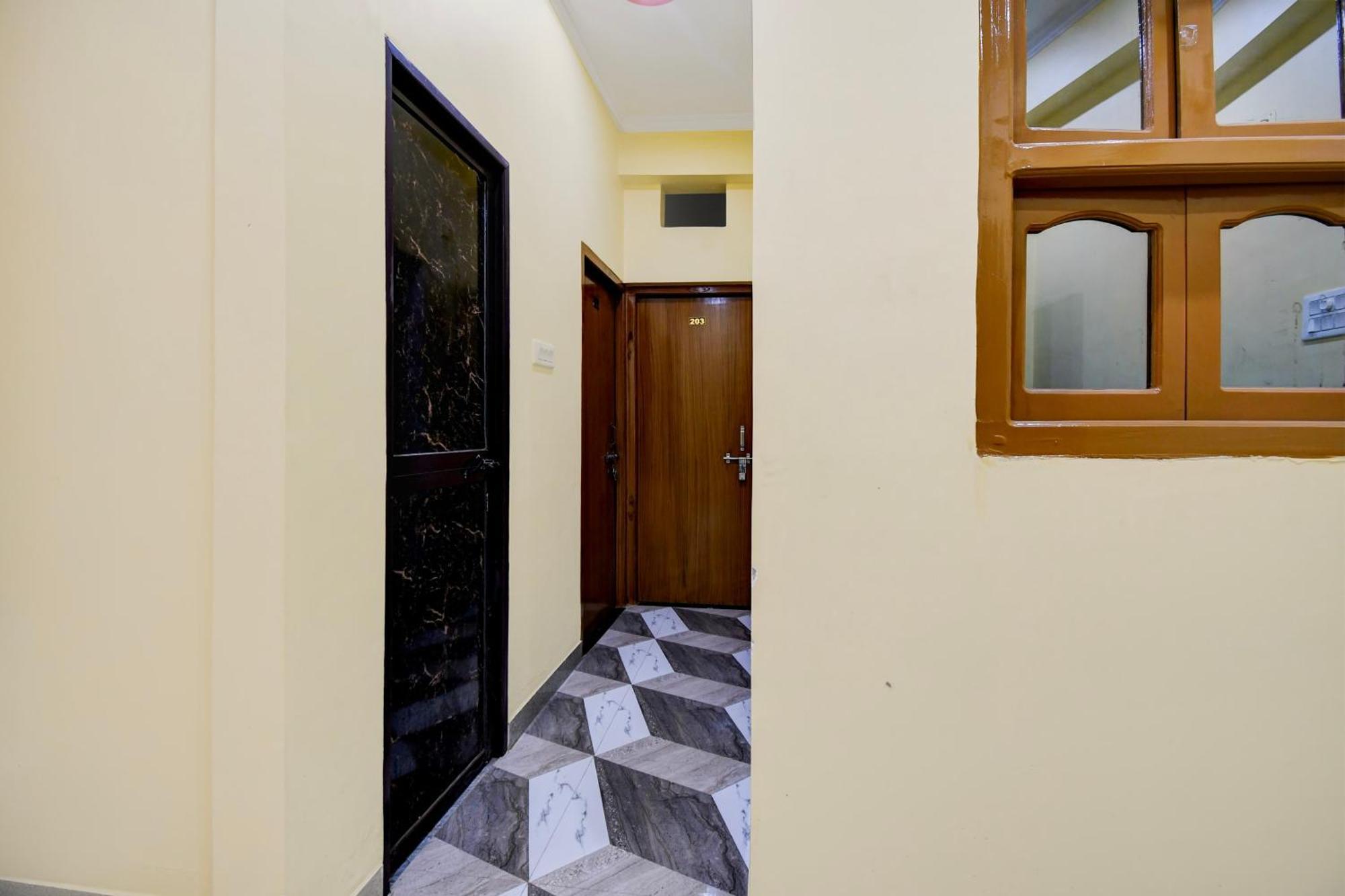 Hotel O The Lavish Landmark Dānāpur エクステリア 写真